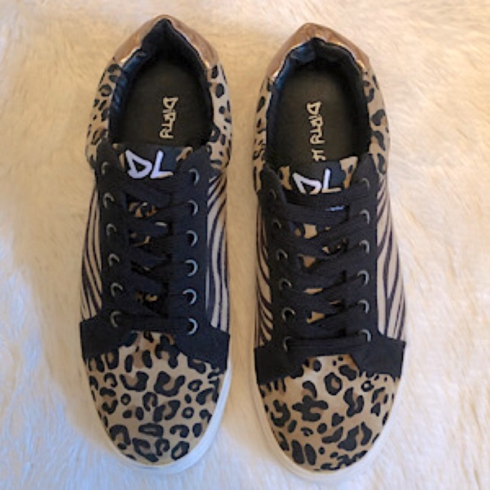 “NEW” Dirty Laundry Embark Sneaker - Picture 5 of 9